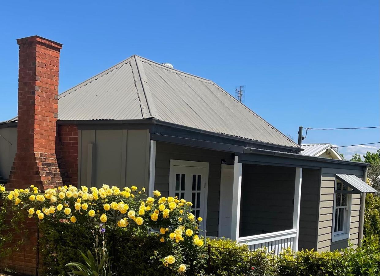 Cowra Cottage Exterior photo